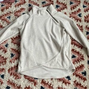 Cozy karma pullover